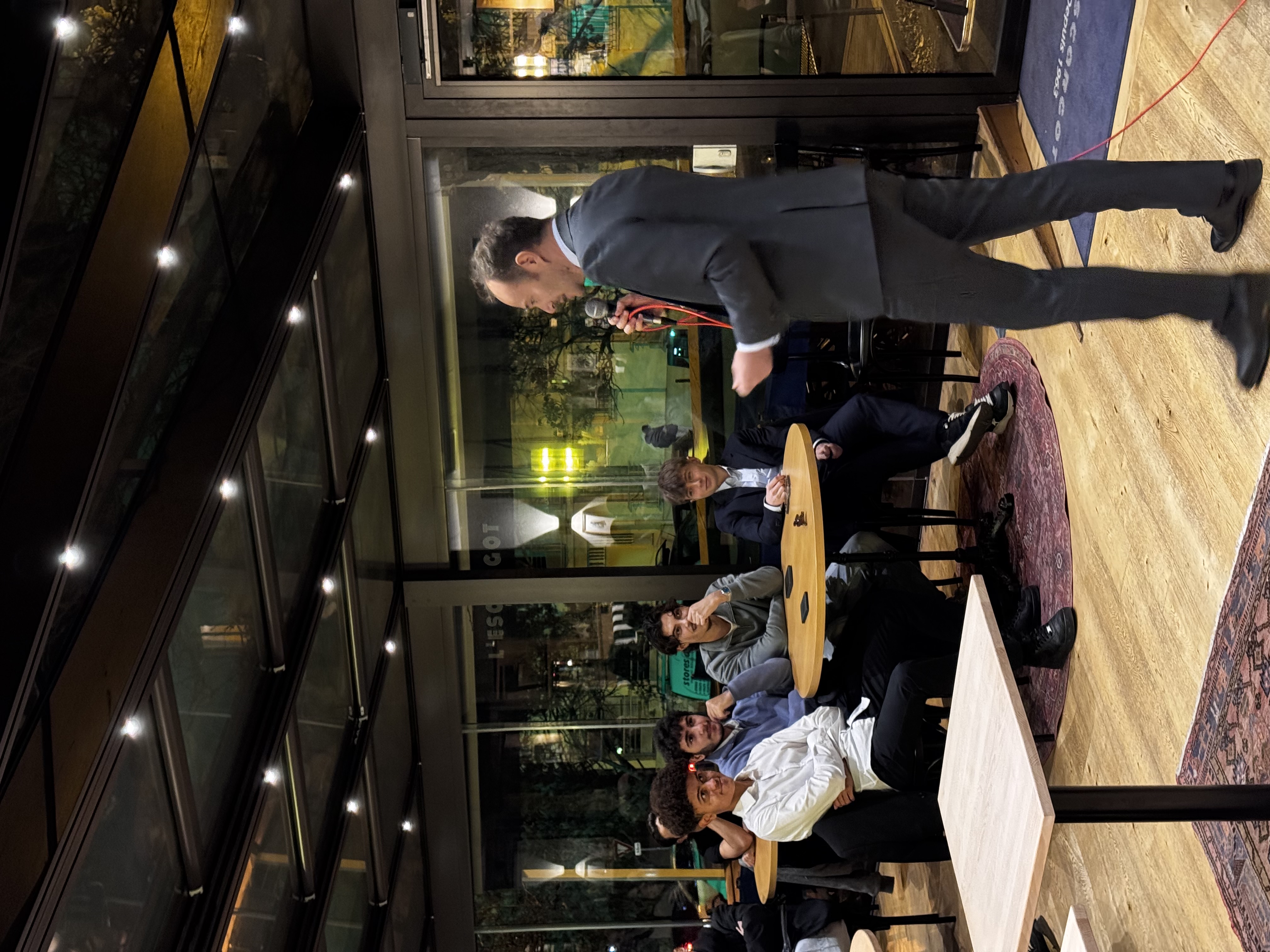 Nicolas Chevi presentant lors de la MasterClass